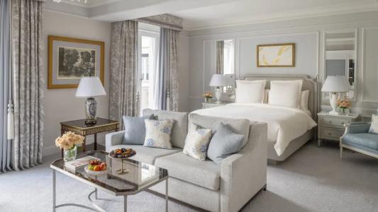 Four Seasons George v Paris - 34