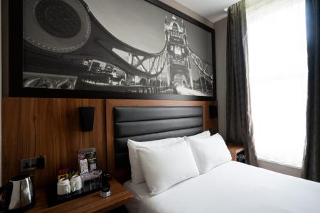 London Court - 51