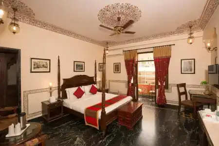 Umaid Mahal - A Heritage Style Boutique - 3