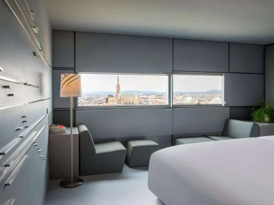 So/ Vienna - 103