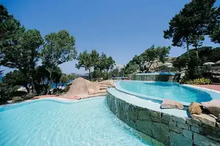 Grand Smeraldo Beach - 13