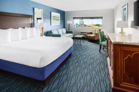 Coco Key & Water Park Resort - 2