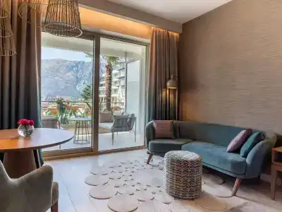 Blue Kotor Bay Premium Spa Resort - 60