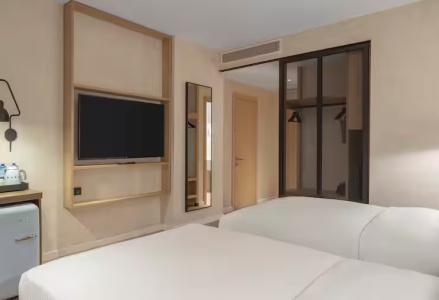 Hilton Garden Inn Tbilisi Riverview - 61