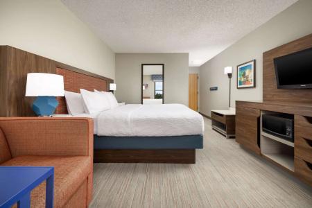 Hampton Inn - 2