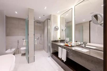 Ramada Encore by Wyndham - 38
