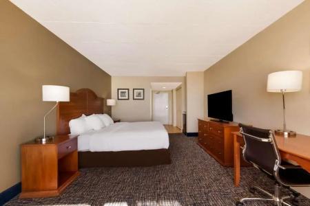 Comfort Inn South Oceanfront - 19