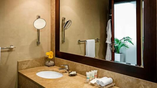Four Points by Sheraton Sheikh Zayed Road - 42