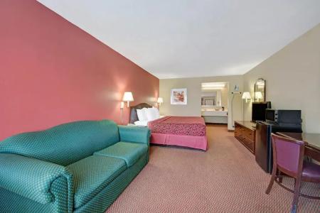 Days Inn by Wyndham San Antonio Near Fiesta Park - 27