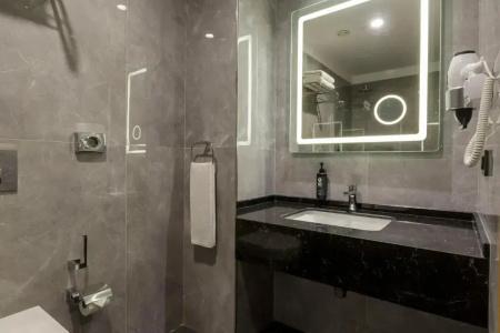 Ramada & Suites by Wyndham Istanbul Sisli - 28