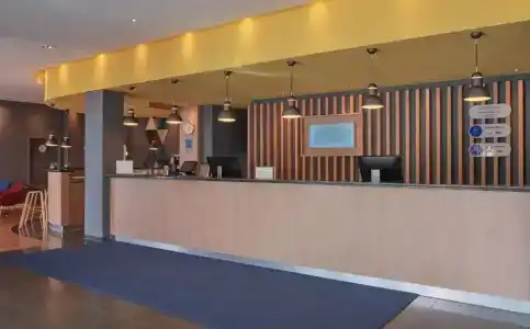 Holiday Inn Express Frankfurt Airport, An Ihg - 1
