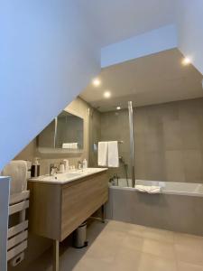 Hôtel Central Saint Germain - 51