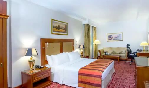 Holiday Inn Bur Dubai - Embassy District - 36