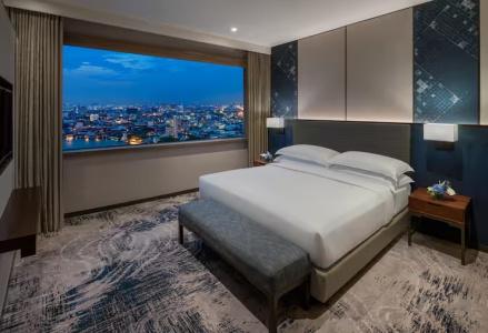 Millennium Hilton Bangkok - Sha Plus Certified - 49
