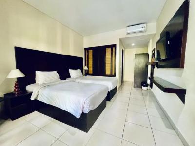 Suris Boutique - 5