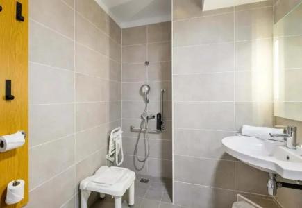 b&b hôTel Cannes La Bocca Plage - 35