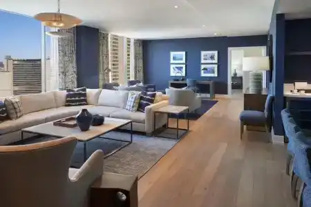 Hilton - 6