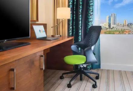 Hilton Garden Inn Ras Al Khaimah - 37
