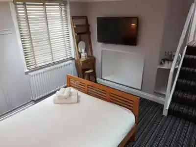 Brunswick Square & Spa - 12