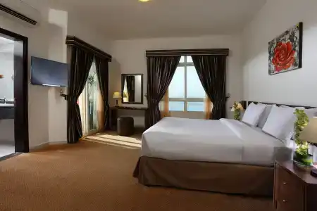 Ramada by Wyndham Beach Ajman - 27