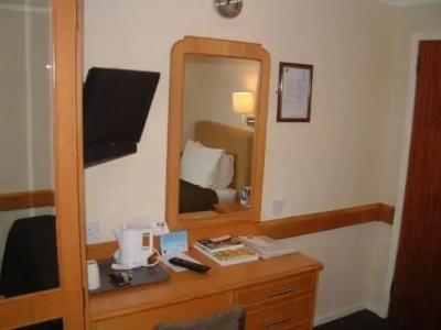 Best Western Kings Manor - 35