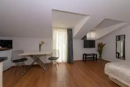 Joy Suites - 12