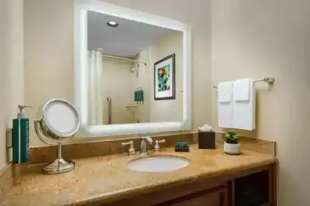 Hilton Phoenix Airport - 48