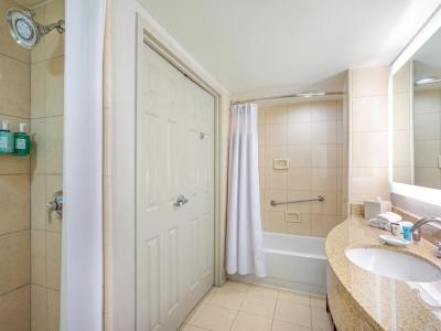 Astor Crowne Plaza New Orleans French Quarter, Corner of Bourbon and Canal - 69