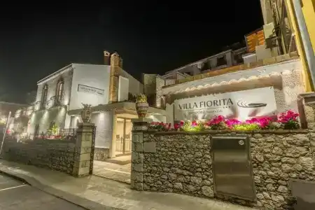 Villa Fiorita Boutique - 15