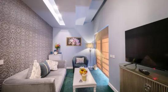 Phoenicia Comfort - 57