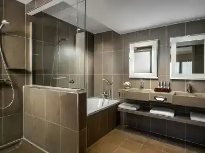 Novotel Istanbul Bosphorus - 42