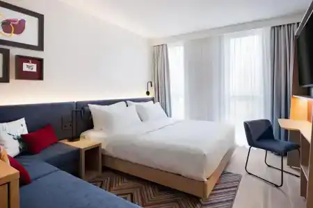 Hampton by Hilton Riga Airport - 3