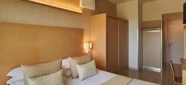 GranSerena - 59