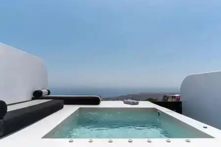 Cresanto Luxury Suites - 99
