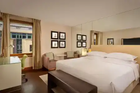 Sheraton Grand & Spa - 76