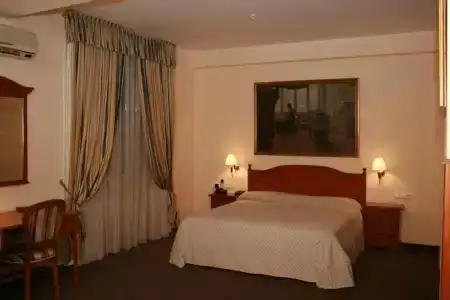 Academy - 16