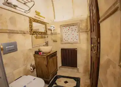 Royal Cave - 26
