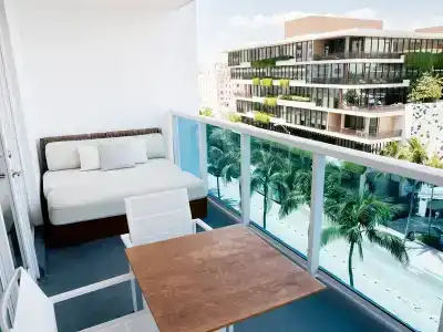 w South Beach - 32