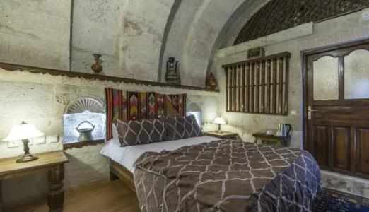 Antique Terrace Cave Suites - 46