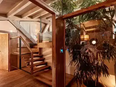 Domus Renier Boutique - Historics Worldwide - 69