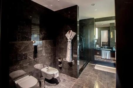 Johari Rotana - 41