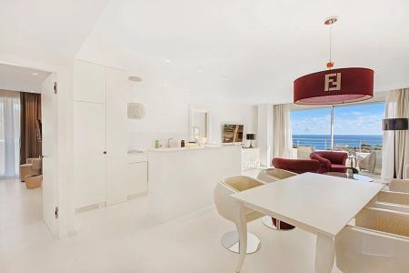 Portals Hills Boutique - 81
