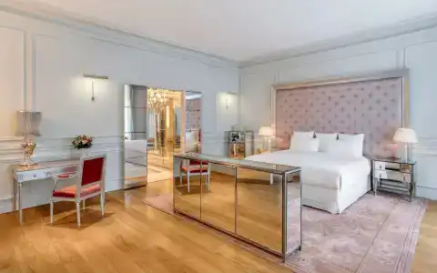 Hôtel Le Royal Monceau Raffles Paris - 2