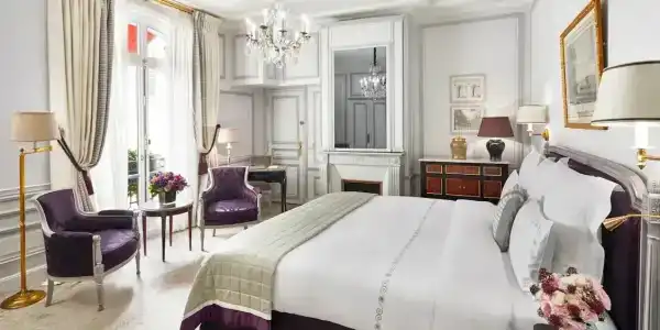 Hôtel Plaza Athénée - Dorchester Collection - 27