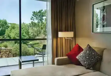 Doubletree by Hilton Los Angeles Downtown - 69