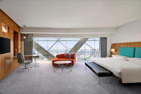 Hyatt Capital Gate Abu Dhabi - 10