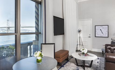 Harbor Court - 6