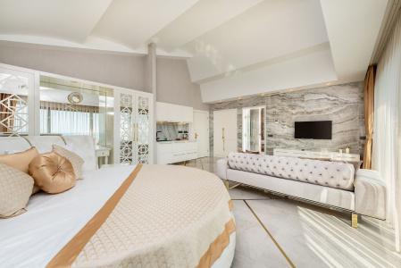 Elite Luxury Suite & Spa - 12