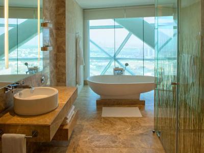Hyatt Capital Gate Abu Dhabi - 35