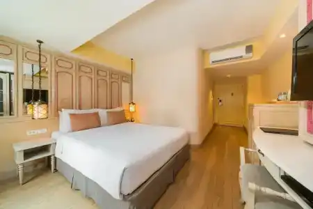 Salil Sukhumvit Soi 11 - 24